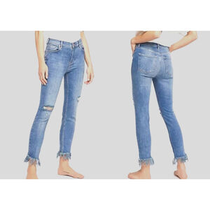 Free People Great Heights Frayed‎ Hem Skinny Jeans Size W27